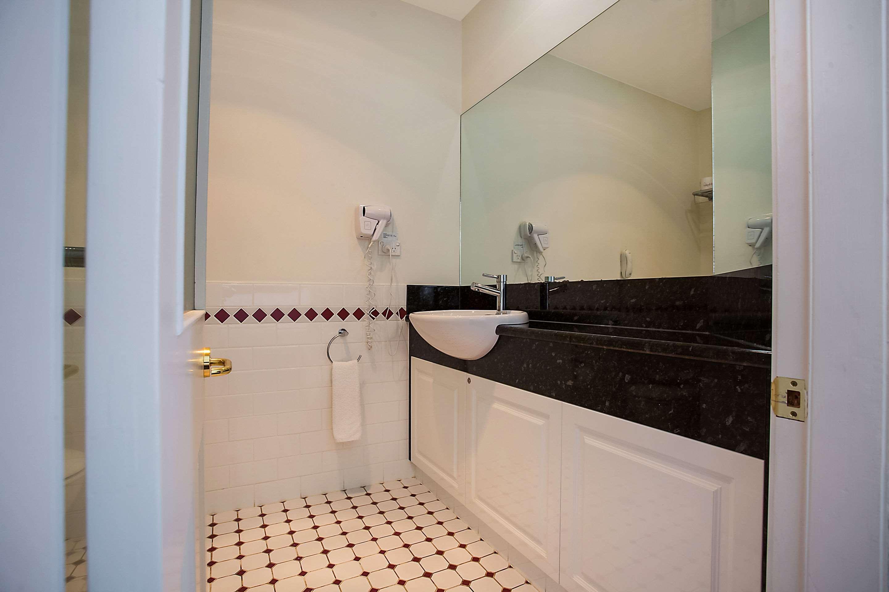 Quality Hotel Bentinck Portland Exterior photo