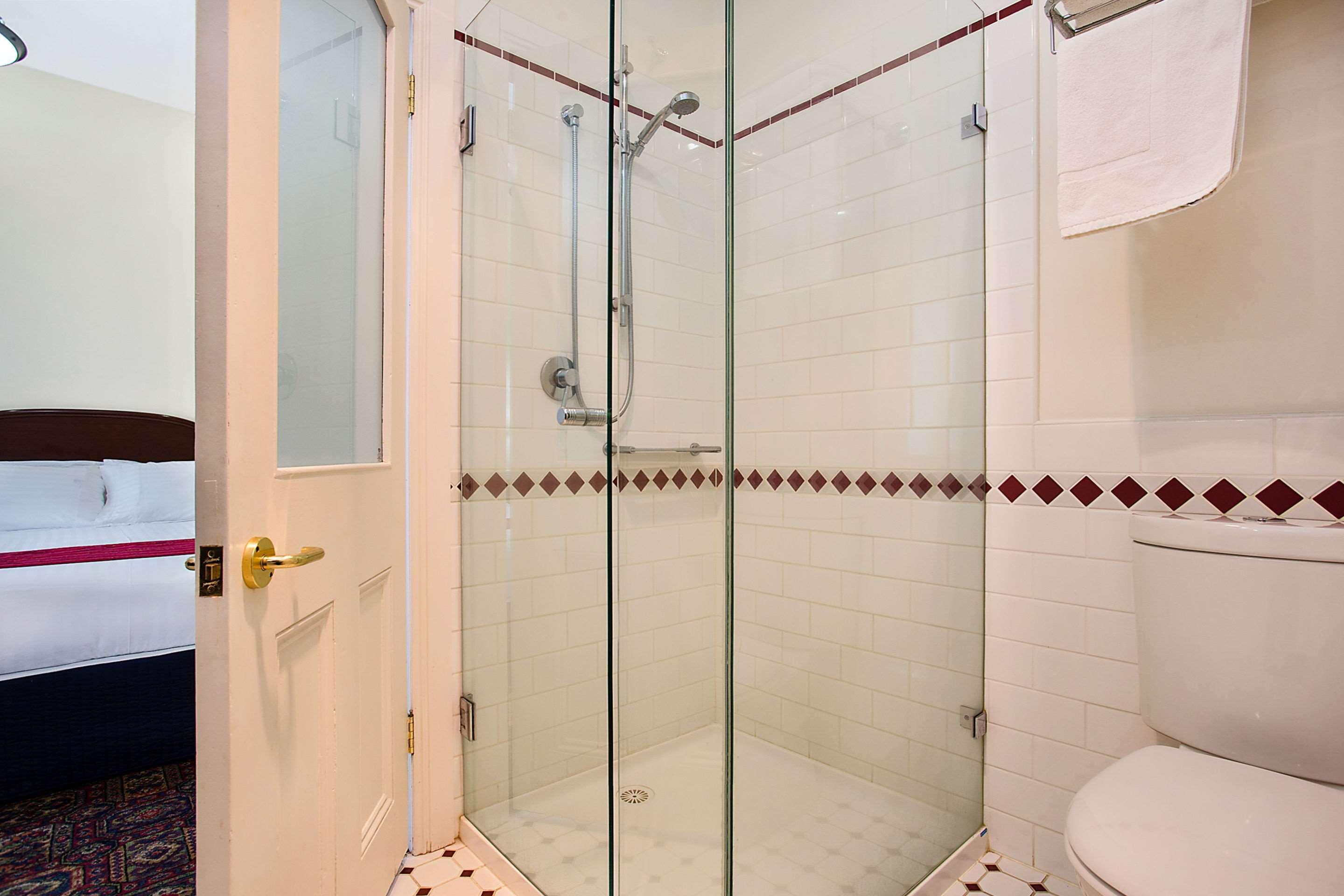 Quality Hotel Bentinck Portland Exterior photo