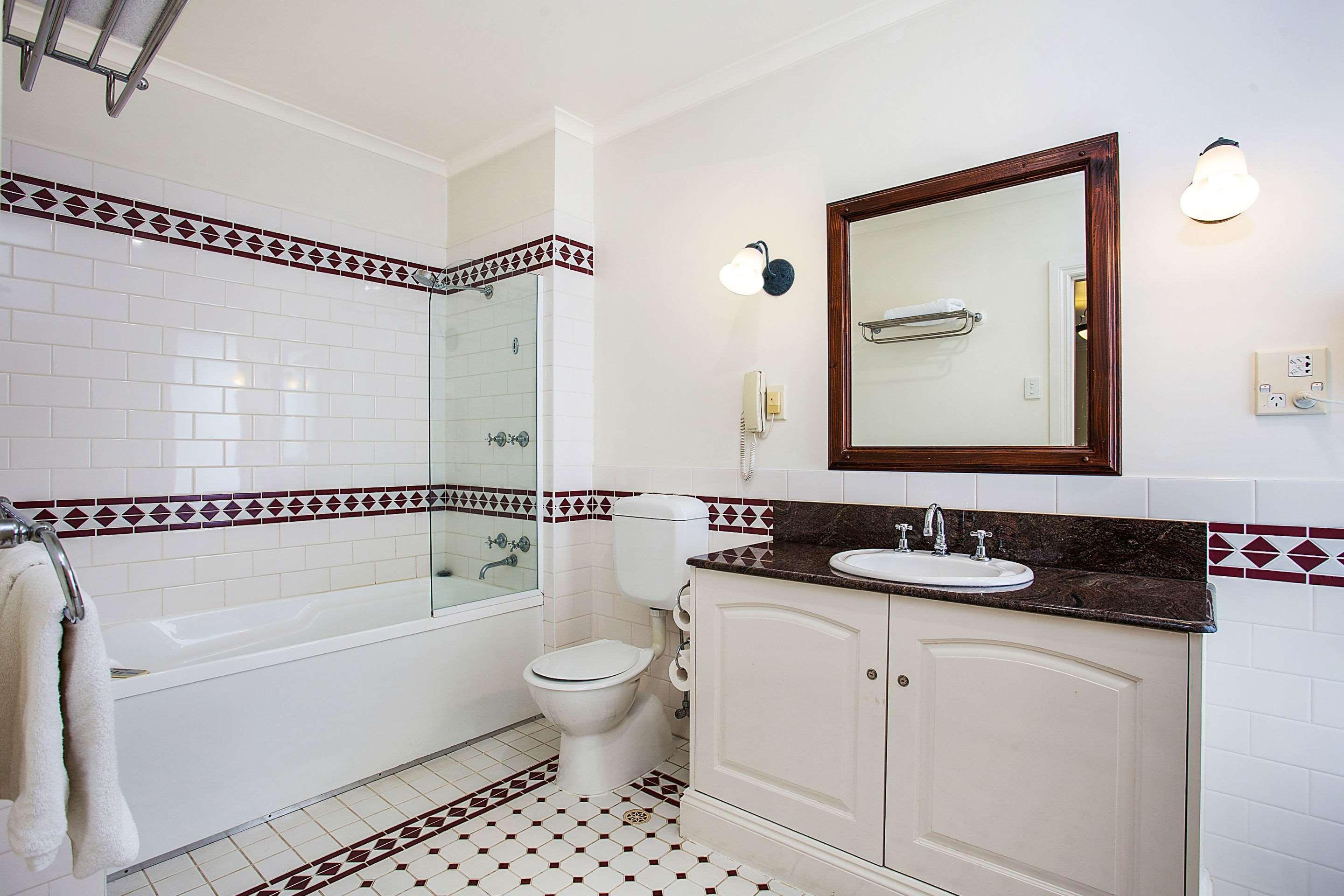 Quality Hotel Bentinck Portland Exterior photo